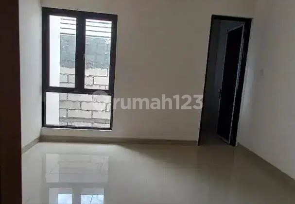 DIJUAL RUMAH ROYAL PAKA GUNUNGANYAR - BARU GRESS 2