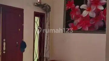 FOR SALE: SETRO BARU HOUSE IN TAMBAKSARI 2