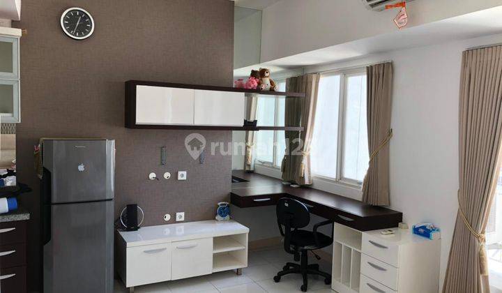 DIJUAL APARTEMEN BERKELEY UC LANTAI 17 FURNISHED 2