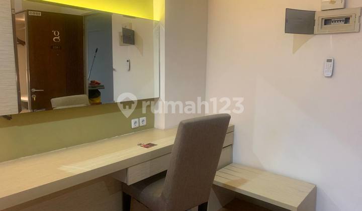 FOR RENT GUNAWANGSA MANYAR TOWER A 18TH FLOOR APARTMENT - FULLY FURNISHED