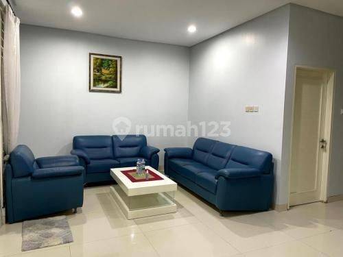 Disewakan Rumah Rapi Full Furnish Puri Mansion 4br 2