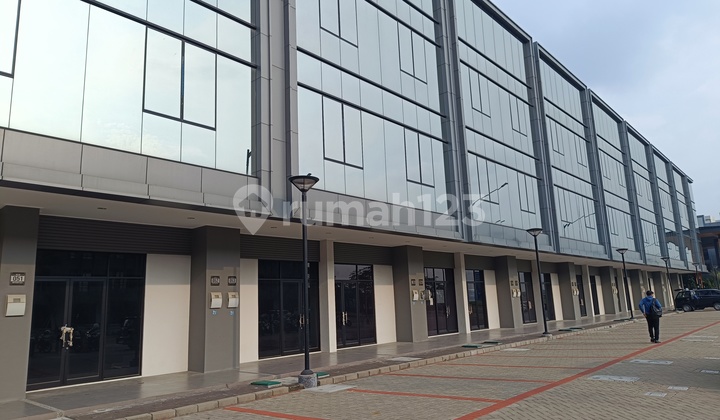 For Rent New Sunset Beach Ebony Ruko PIK2 2 Views 3 Floors Side by Side