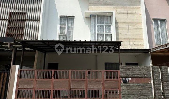 Dijual Rumah 3 lantai 8x20 di Modernland Tanggerang semi furnish Dijual Rumah 3 lantai 8x20 di Modernland Tanggerang semi furnish