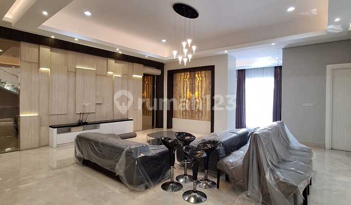 Dijual Rumah Mewah Katamaran Pantai Indah Kapuk SHM 