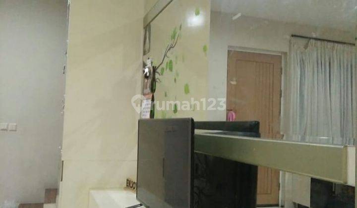 Dijual Rumah 3 Lantai di Green Ville Jakarta Barat SHM 2