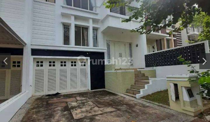 Disewa Rumah Bagus Furnish di Crown Golf Boulevard Pik 1