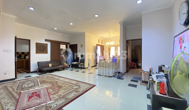 Rumah Cantik Dekat Pintu Tol Margonda 2