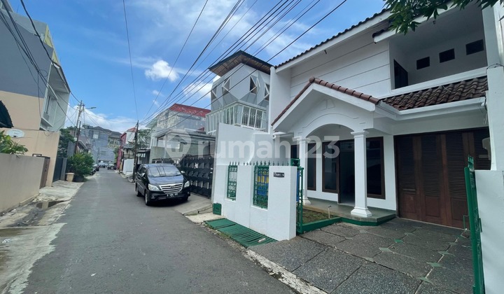 Rumah Kondisi Rapih Dan Siap Huni Lokasi Strategis di Radio Dalam 2