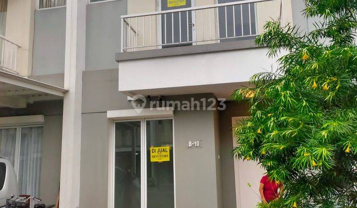 Rumah Baru Modern Minimalis Dengan Row Jalan Lebar di Cirendeu 2