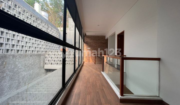 Dijul Rumah Bagus Dalam Komplek Besar Di Lebak Bulus Jakarta Selatan