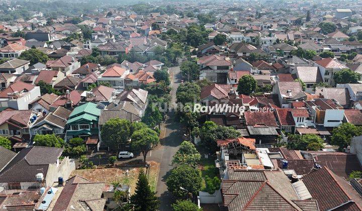 Rumah Hitung Tanah Hoek di Cinere Dekat Tol Brigif Dan Limo 2