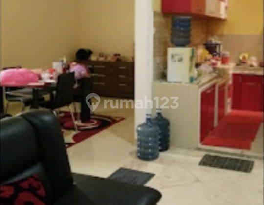 Rumah Mewah dan Nyaman Di Perumahan Grand Malaka Rorotan Jakarta Utara 3