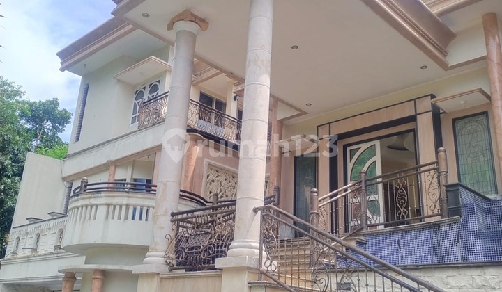 Rumah Mewah Luas dan Strategis di Papandayan 2