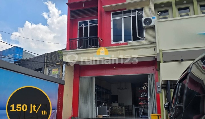Available for rent: Nice and ready-to-use shop house in Majapahit 1