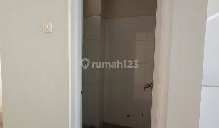 Ruko jejer strategis disewakan di tengah kota cocok untuk kantor  7