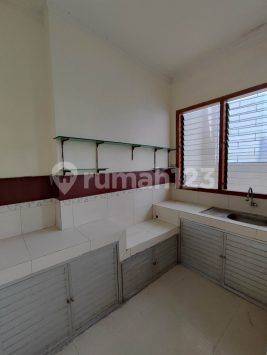 Bangunan Komersil Cocok Untuk Kantor Dan Mess di Halmahera  5