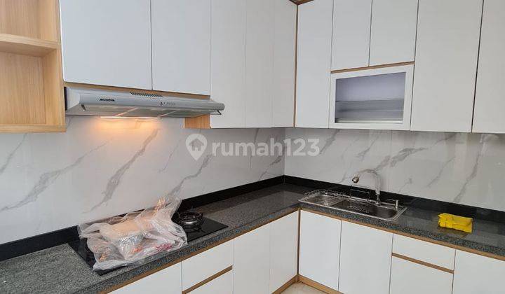 Dijual Rumah Full Furnish di Citragrand Boulevard 4