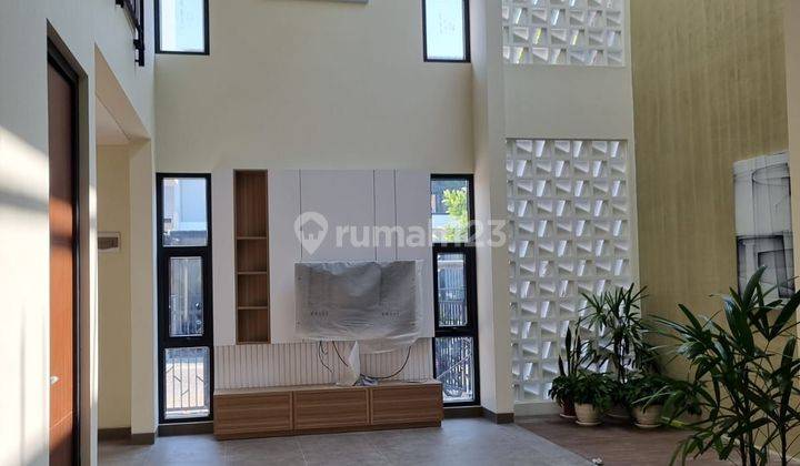 Dijual Rumah 2 Lantai Baru Minimalis  Di Cand Golf Semarang 2