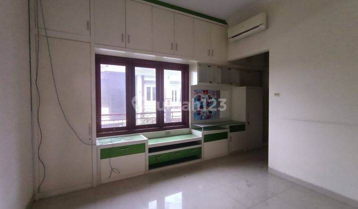 RUMAH HOOK SEMI FURNISHED TELAGA BODAS SEMARANG 2