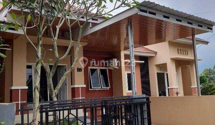 Dijual Rumah 1,5 Lantai Perum Golden Paviliun Banyumanik 2