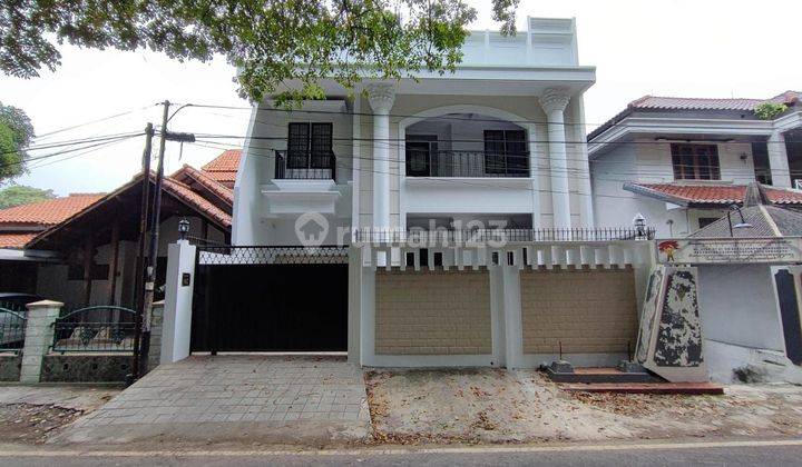 Rumah 3 Lantai Bagus di Gajahmungkur, Semarang 2