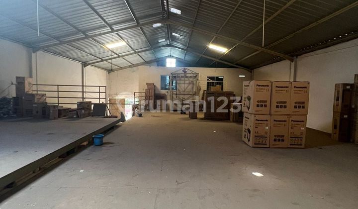 Gudang Siap Pakai Di Arteri Puri Anjasmoro Akses Kontainer  2