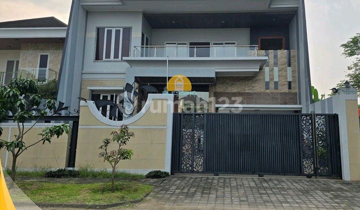 Rumah Mewah Luas Strategis di Graha Padma Boulevard 1