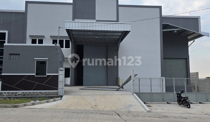 Gudang Siap Pakai Luas Startegis di Gatsu Tahap 5