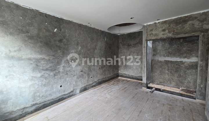 Rumah On Progress Strategis Bagus di De Villa Telaga Bodas 2