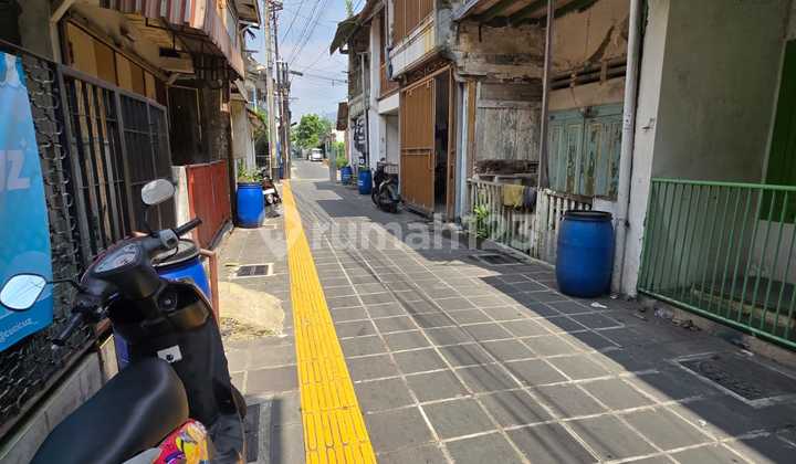 Comfortable Ready-to-Occupy House in Gang Mangkok, Central Semarang 2