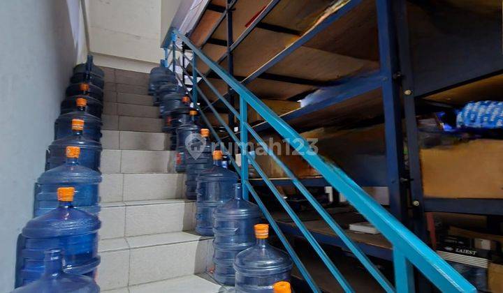 2 Ruko Strategis Siap Pakai di Jalan Barito Semarang Timur 2