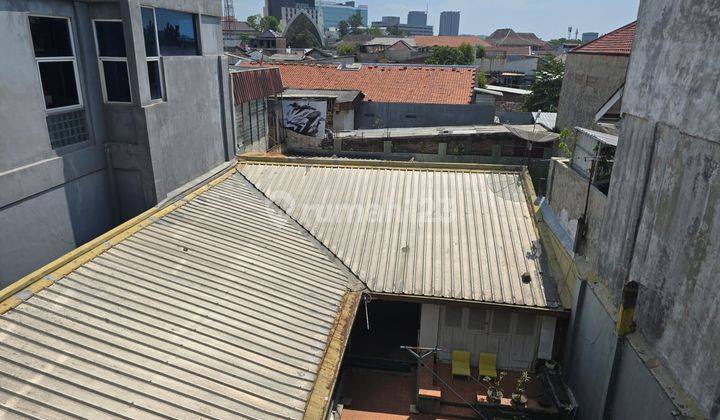 Rumah Luas Strategis di Semarang Tengah Jalan Mt Haryono 2