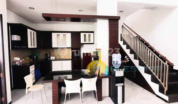 Rumah Luas Strategis Siap Huni di Papandayan 2