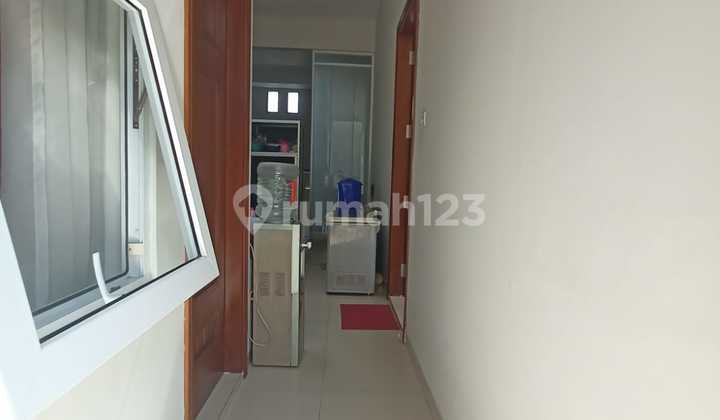 Rumah Mewah Luas Strategis di Graha Padma Boulevard 2