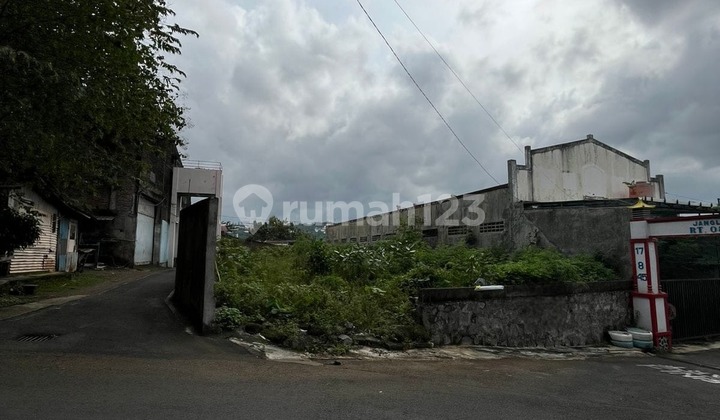 Tanah Luas Cocok untuk Tempat Tinggal di Jl Gabeng Raya Jangli 1