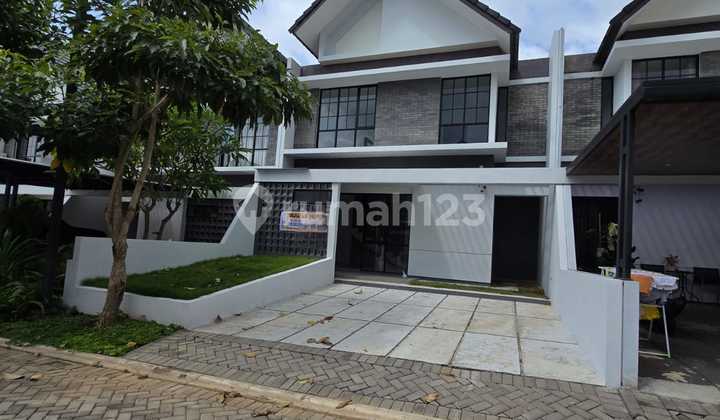 Rumah Bagus Strategis di Cluster Bsb The Miles 1