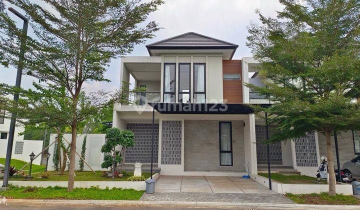 Rumah Strategis Bagus di Hilago Bsb City 1