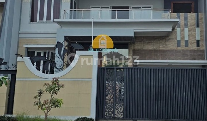 Rumah Mewah Luas Strategis di Graha Padma Boulevard 1