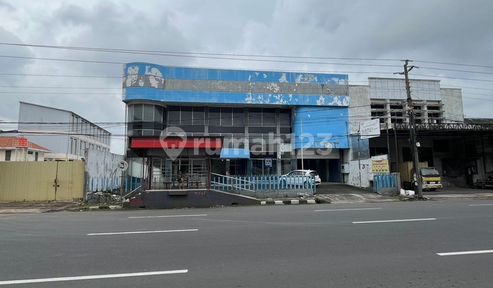 Bangunan Komersil Ex Showroom di Dr. Cipto Semarang Tengah 1