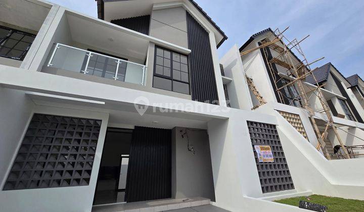 Disewakan Rumah Baru Siap Pakai The Miles Bsb City Semarang  1