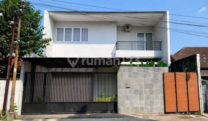 Dijual Rumah Bagus dan Siap Huni di Jl. Semeru 1
