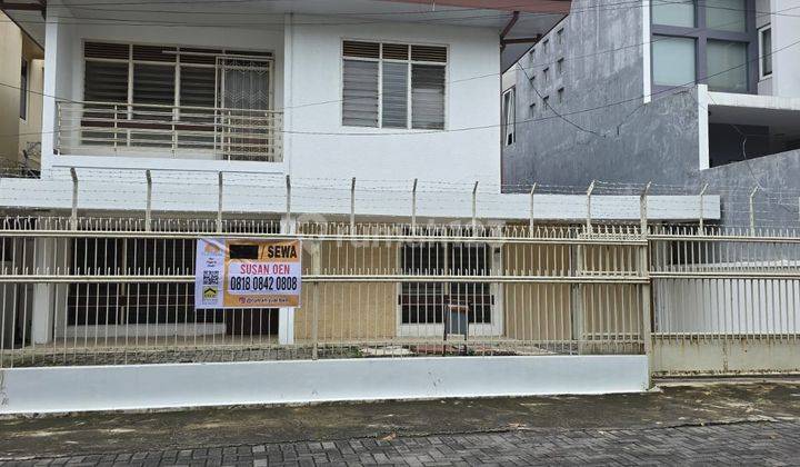 Rumah Bagus Siap Huni di Jalan Seroja Timur Semarang Tengah 1