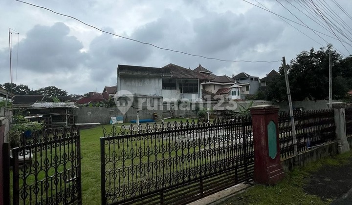 Tanah Luas Cocok untuk Tempat Tinggal di Jl. Semeru Gajahmungkur 1