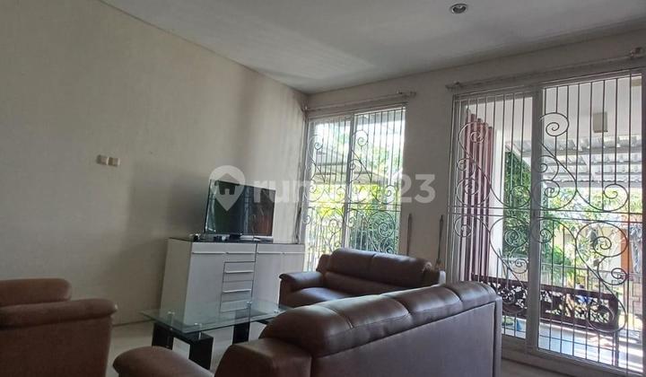 Ready-to-Occupy Strategic Cluster House in Ivy Park Citraland BSB. 2