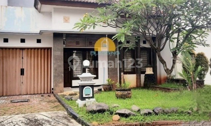 Rumah Cluster Bagus Siap Huni di Graha Estetika 1