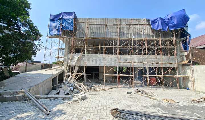 For Rent: Commercial Building on Jl. Diponegoro, Ungaran 2
