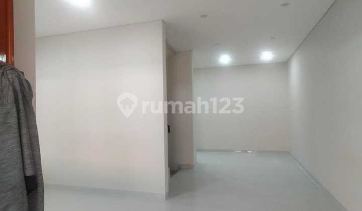 Rumah 2 Lantai Minimalis Dijakarta Barat 2