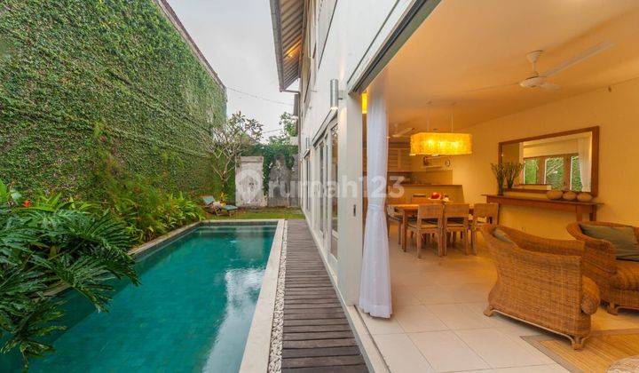 Private Villa With Pool In Taman Griya Jimbaran Angn 1