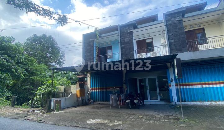 3-Storey Shop House with Spacious Parking in Kerambitan Liz 1