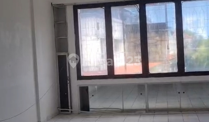 3.5-Story Shophouse with Strategic Location in Sudirman Agung Mi/Cn